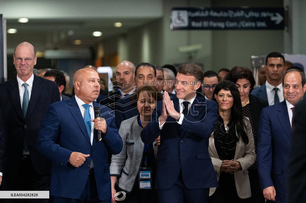 Presidents Sissi And Macron Ride The Metro - Cairo