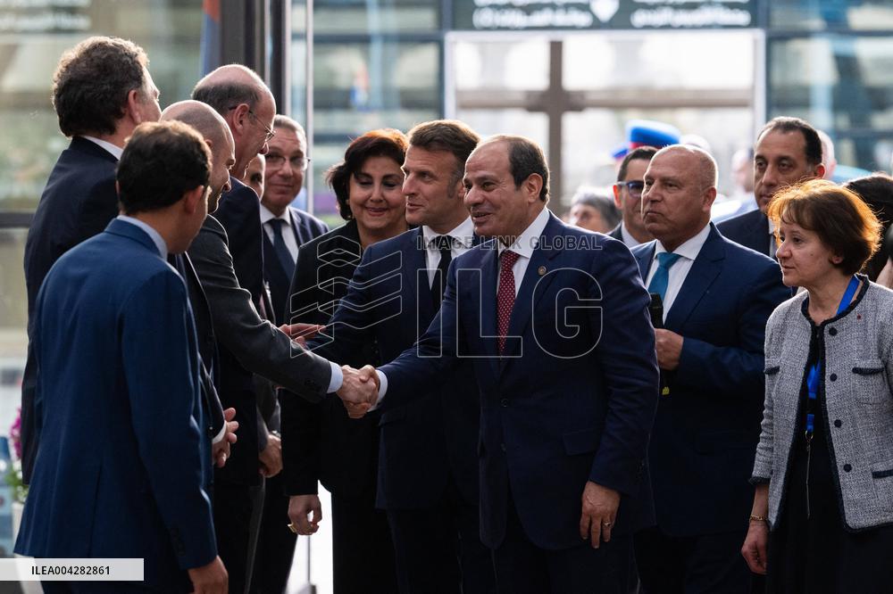 Presidents Sissi And Macron Ride The Metro - Cairo