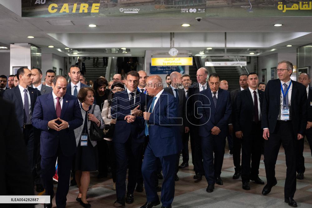 Presidents Sissi And Macron Ride The Metro - Cairo