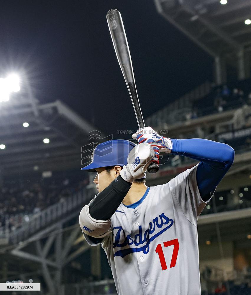 Baseball: Dodgers vs. Nationals