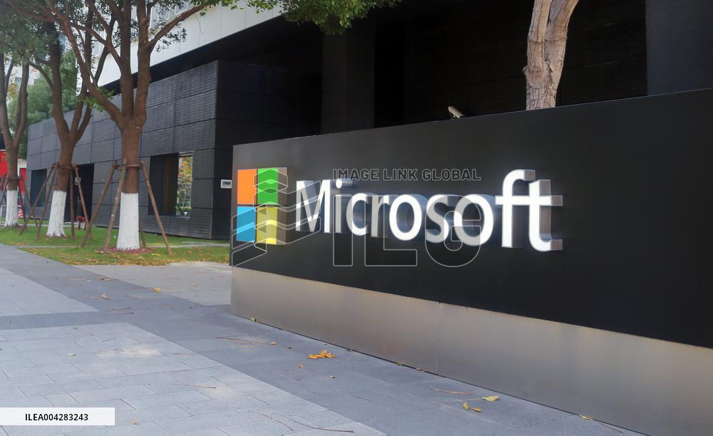 Microsoft Denies Withdrawing From the Chinese Market