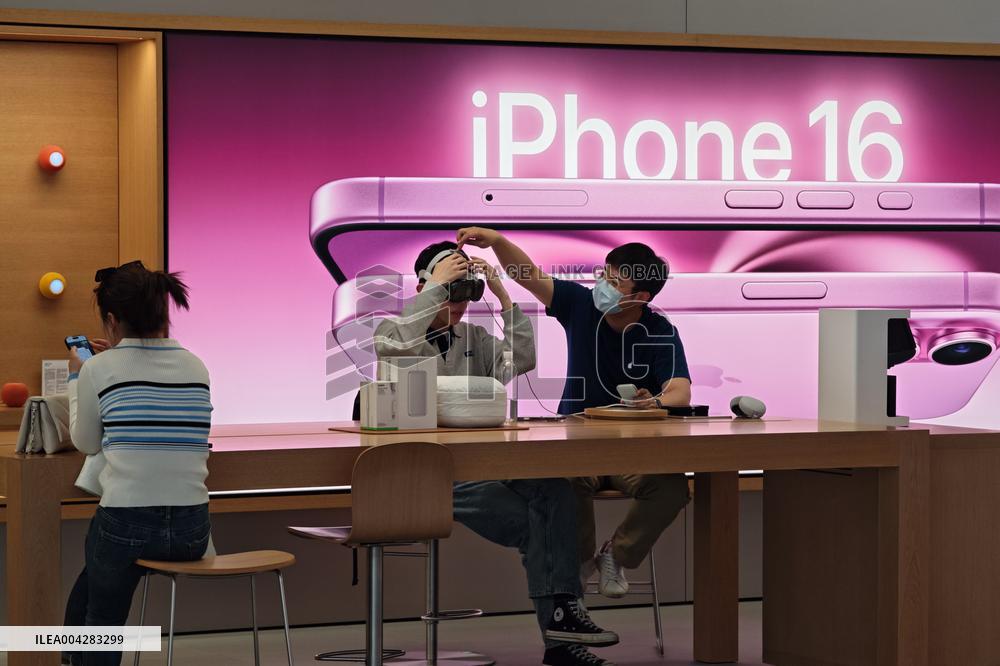 Apple Hit By Tariffs