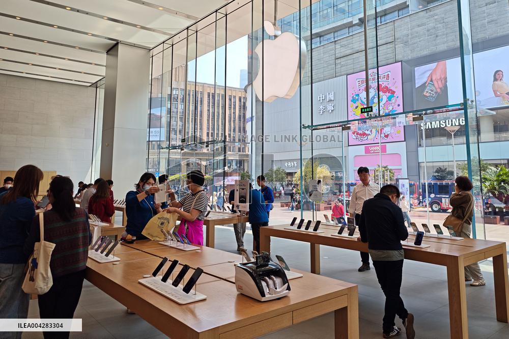 Apple Hit By Tariffs