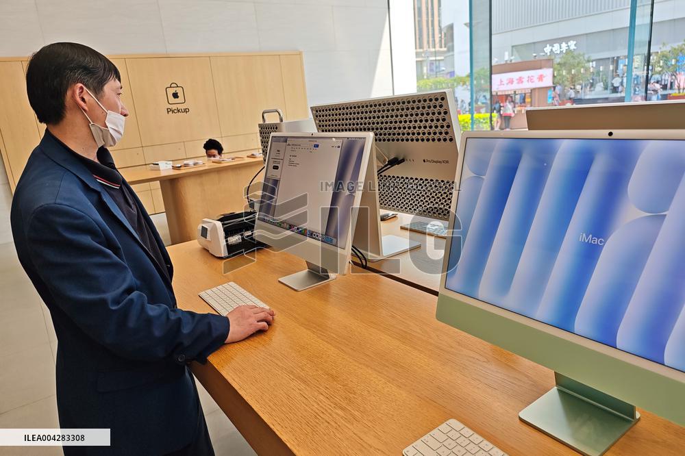 Apple Hit By Tariffs