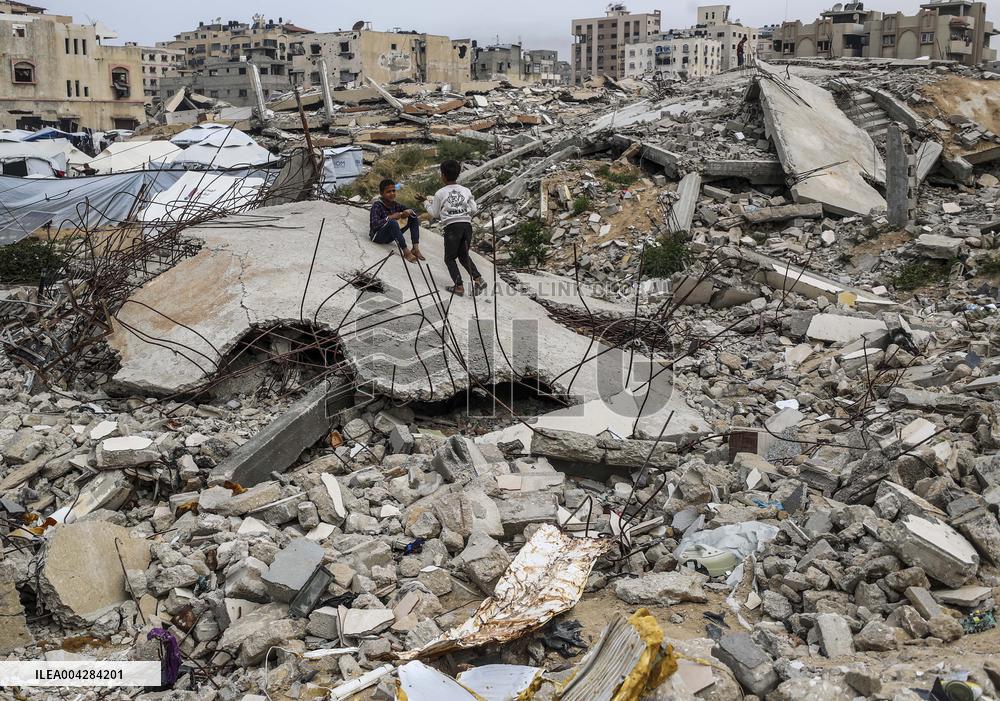 Situation of the displaced children in Gaza