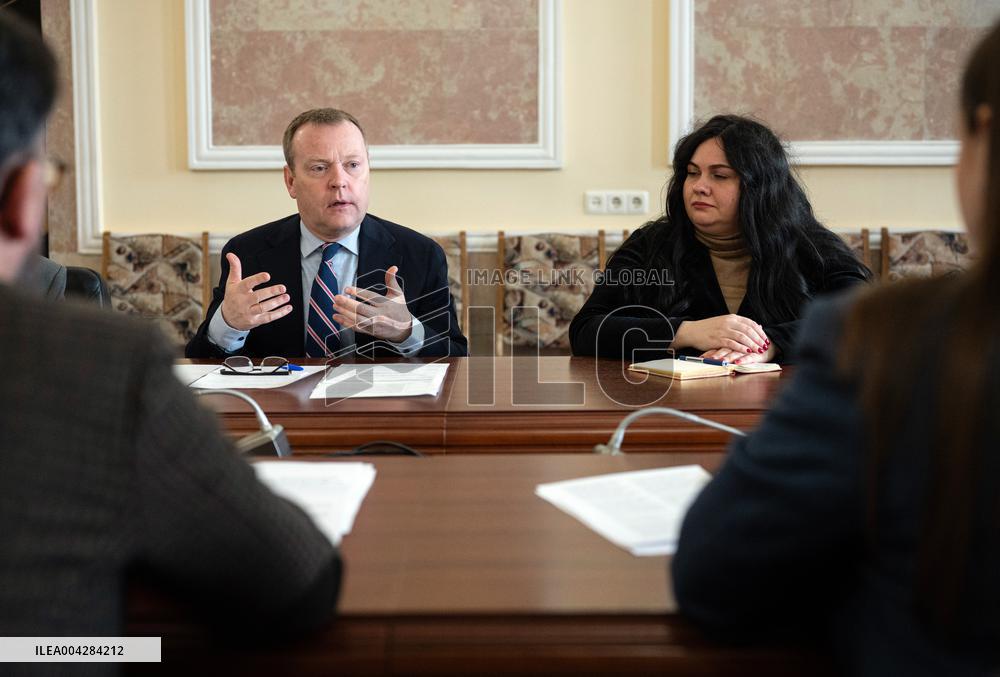 Andrii Nadzhos meets with OSCE High Commissioner