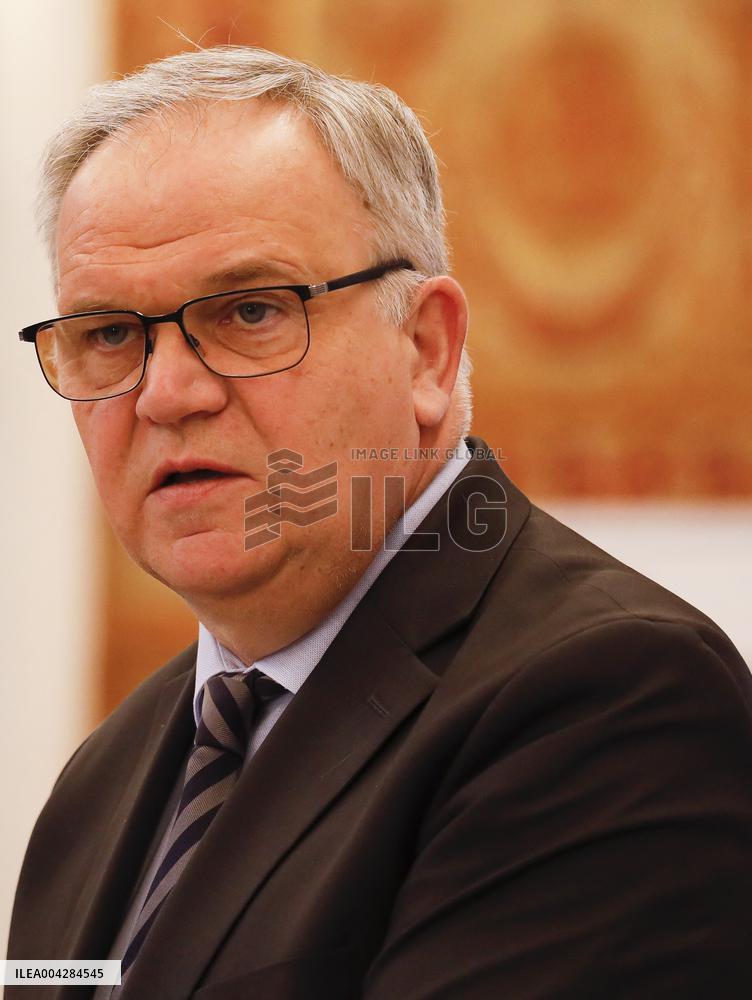 Submission of the MIVILUDE Report - Paris