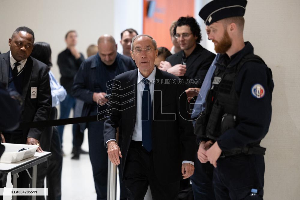 Trial for illegal campaign financing from Lybia - Paris RL