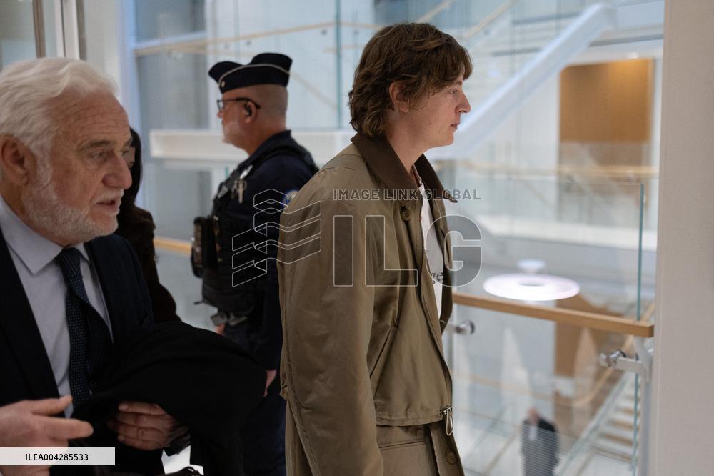 Trial for illegal campaign financing from Lybia - Paris RL