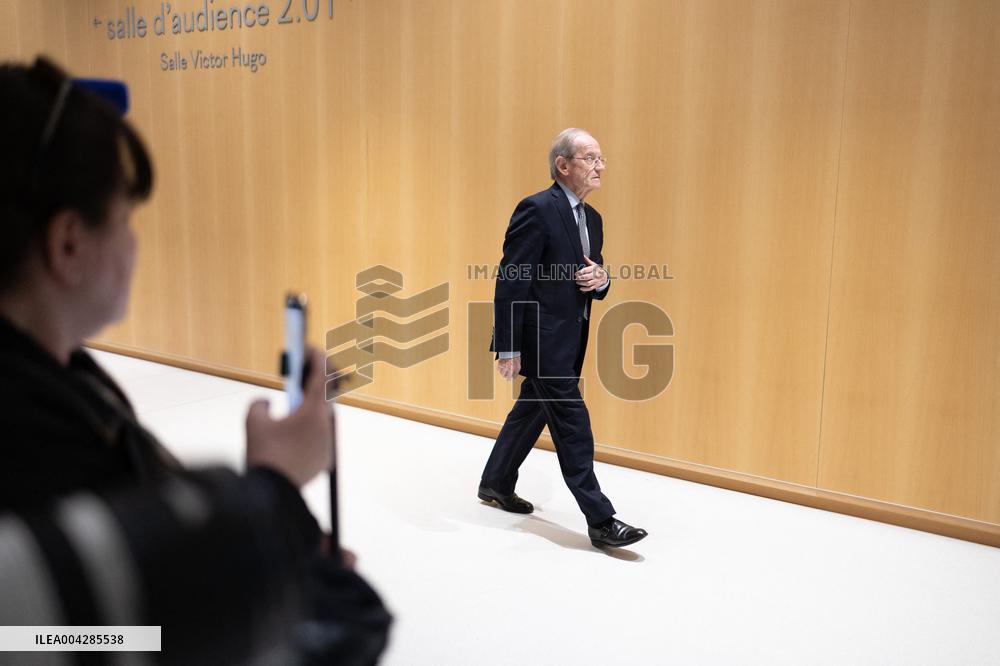 Trial for illegal campaign financing from Lybia - Paris RL