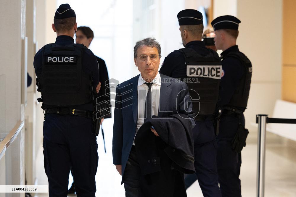 Trial for illegal campaign financing from Lybia - Paris RL