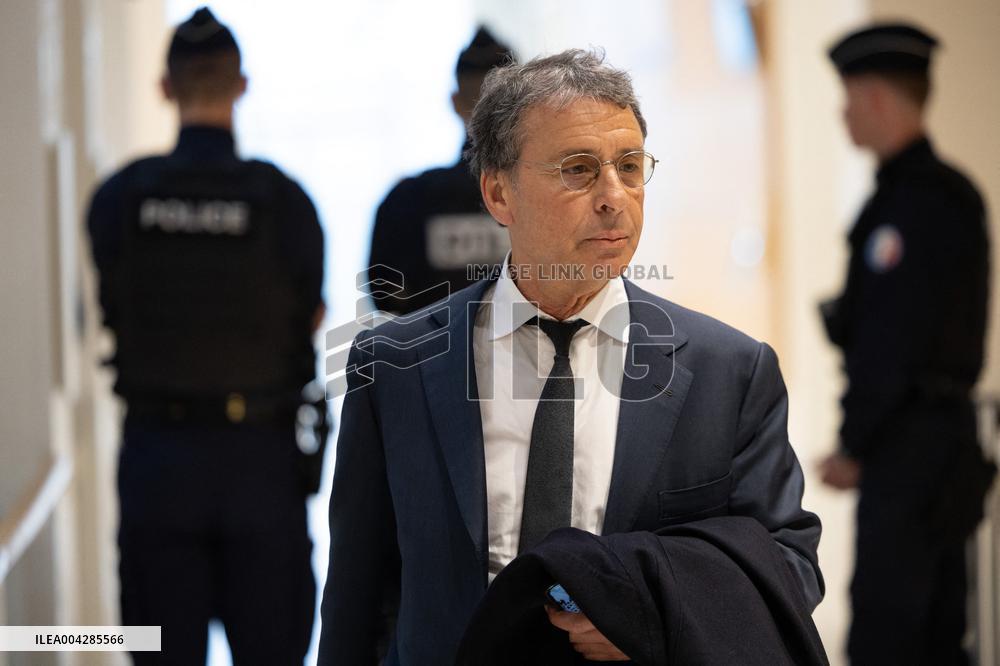 Trial for illegal campaign financing from Lybia - Paris RL