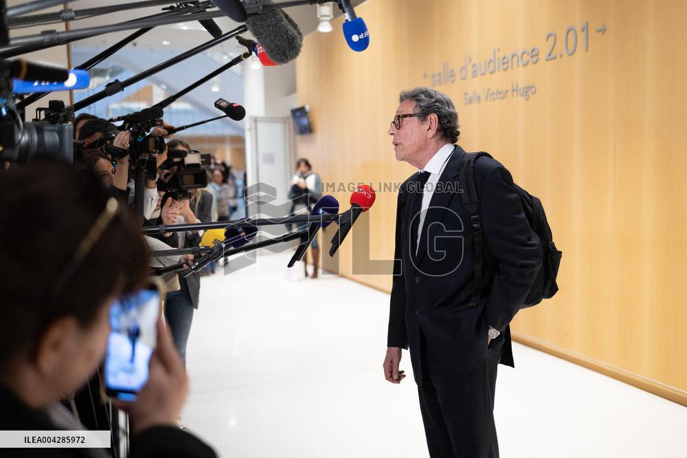 Trial for illegal campaign financing from Lybia - Paris RL