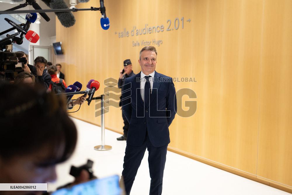 Trial for illegal campaign financing from Lybia - Paris RL