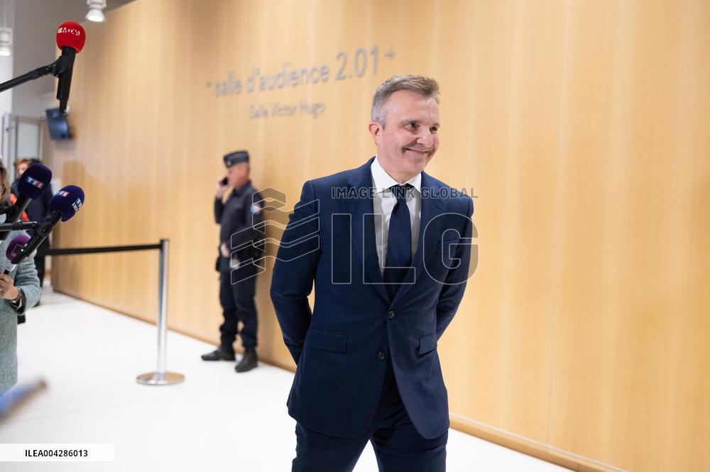 Trial for illegal campaign financing from Lybia - Paris RL