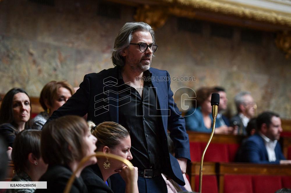 Questions to the government at the National Assembly in Paris FA