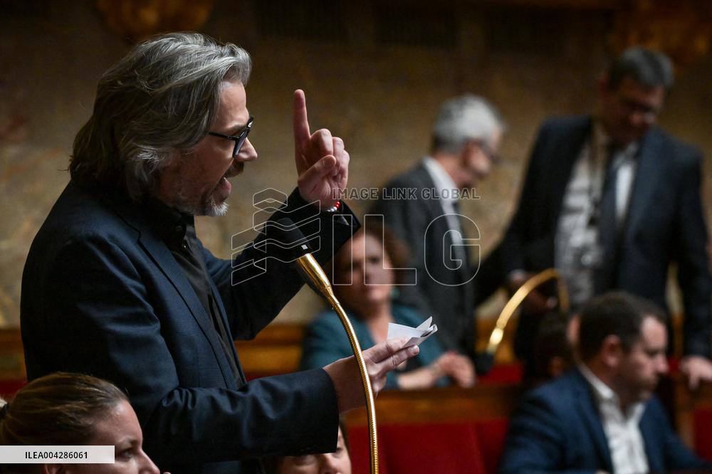 Questions to the government at the National Assembly in Paris FA