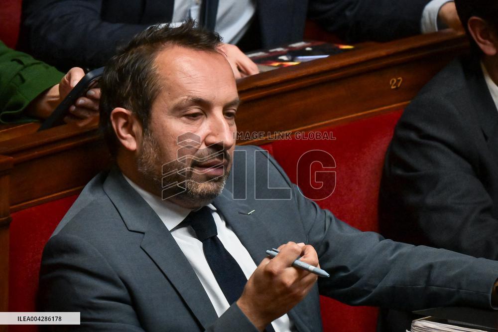 Questions to the government at the National Assembly in Paris FA