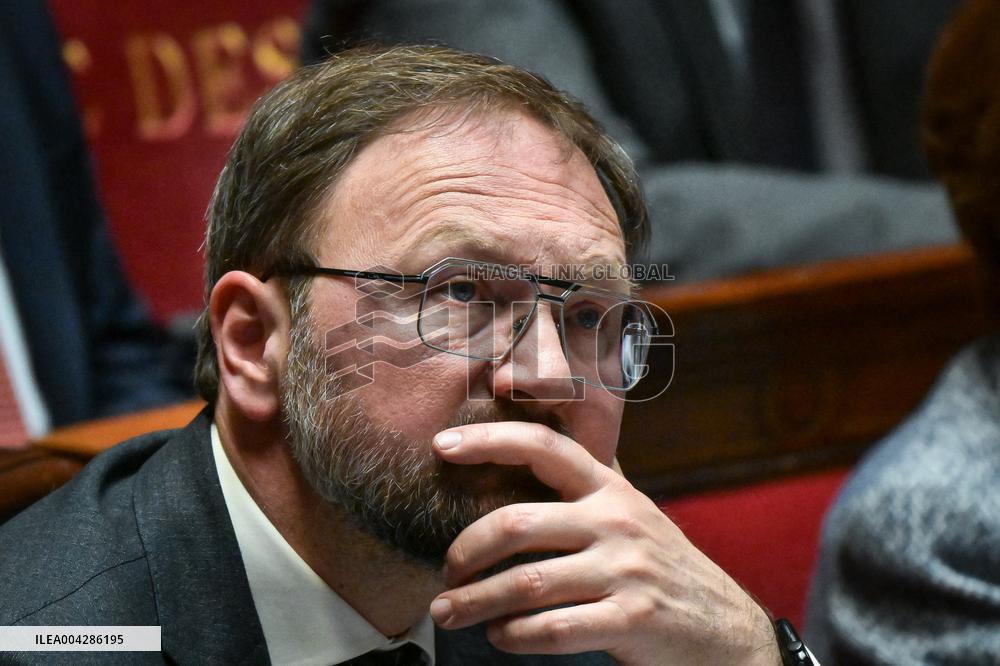 Questions to the government at the National Assembly in Paris FA