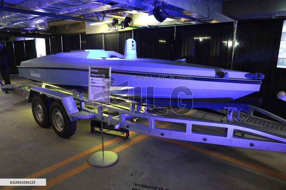 Volodymyr Zelenskyy and Bart De Wever meet representatives of Ukrainian and Belgian defence industries