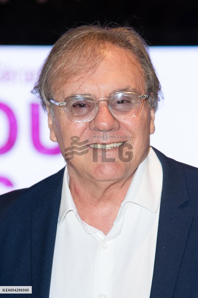 Aimons Nous Vivants Premiere