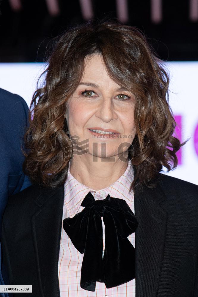 Aimons Nous Vivants Premiere