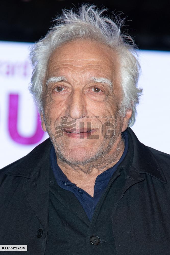 Aimons Nous Vivants Premiere