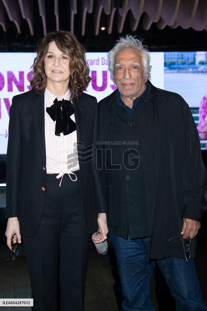 Aimons Nous Vivants Premiere