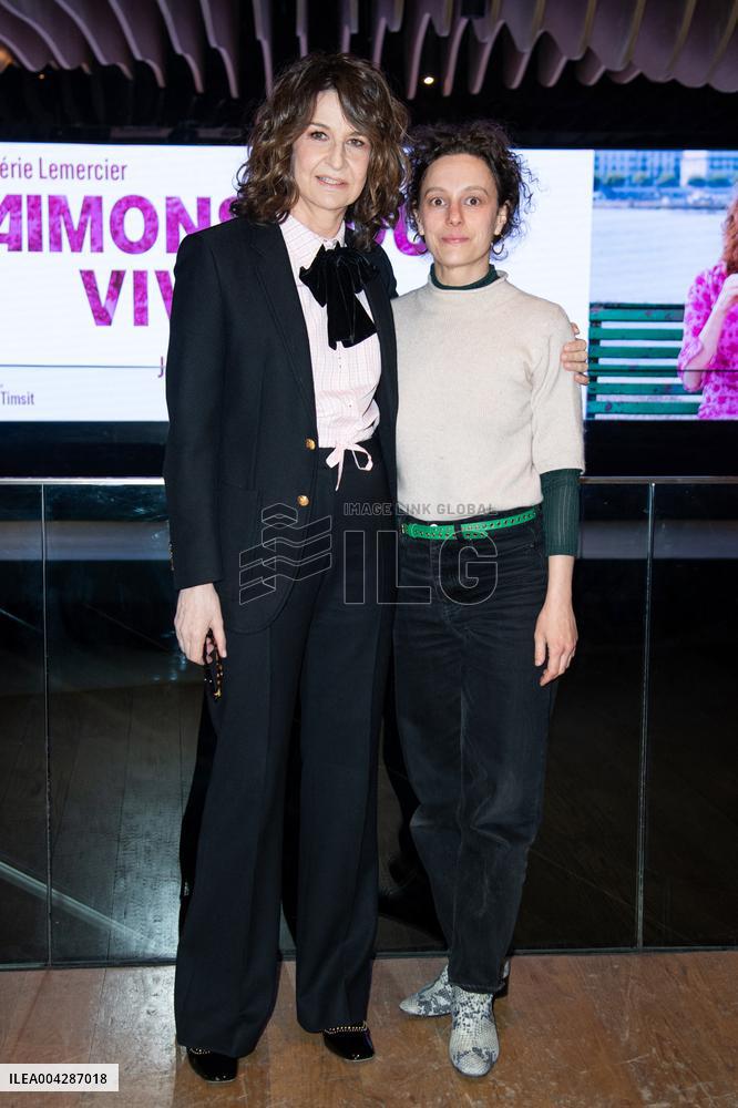 Aimons Nous Vivants Premiere