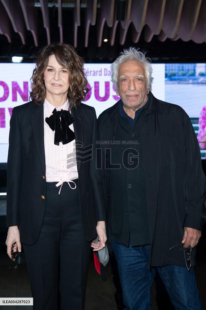 Aimons Nous Vivants Premiere