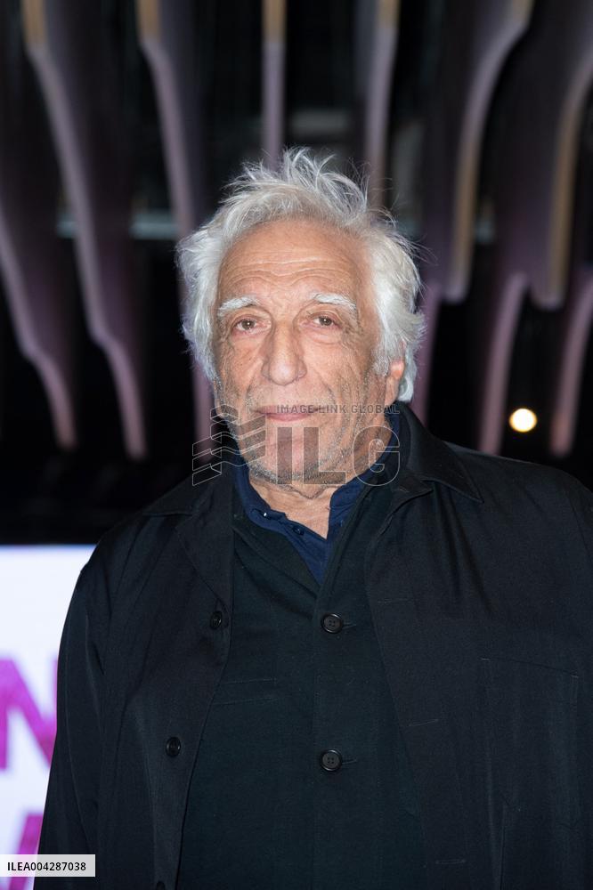 Aimons Nous Vivants Premiere