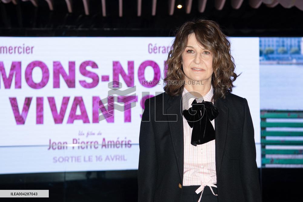 Aimons Nous Vivants Premiere