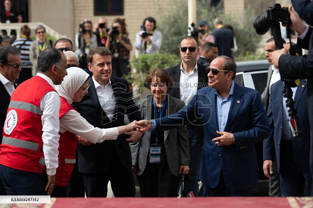 Presidents Macron And Sissi Visit To Red Crescent Logistics Center - El Arish