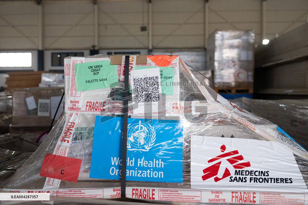 Presidents Macron And Sissi Visit To Red Crescent Logistics Center - El Arish