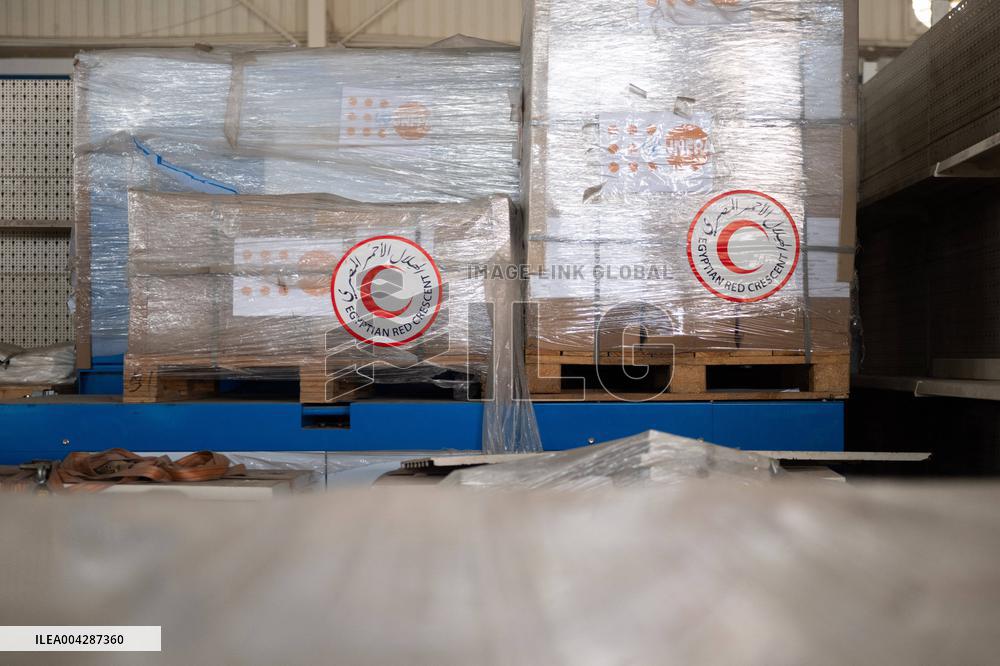 Presidents Macron And Sissi Visit To Red Crescent Logistics Center - El Arish