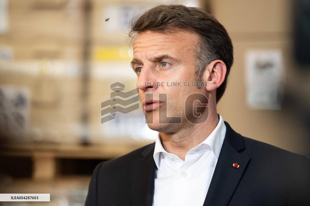 Presidents Macron And Sissi Visit To Red Crescent Logistics Center - El Arish