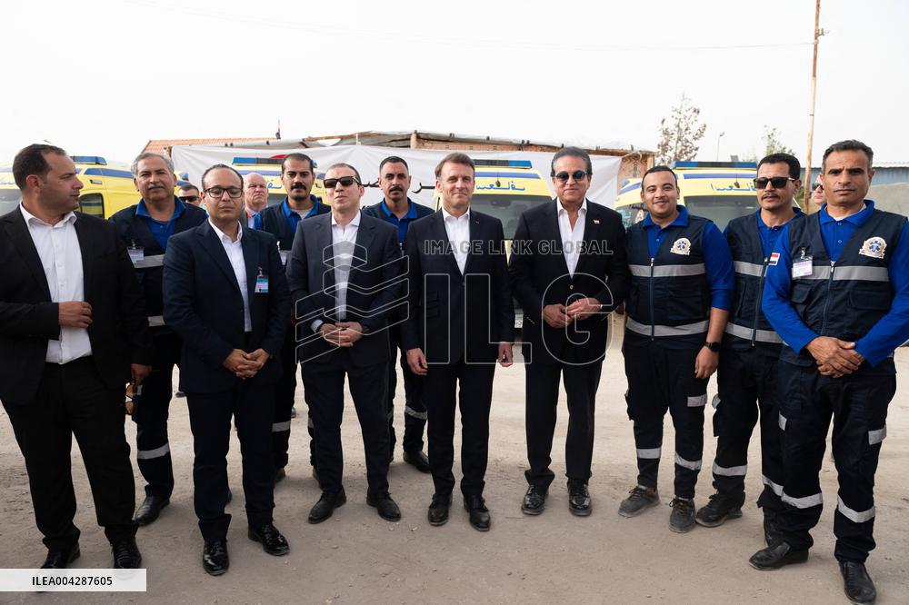 Presidents Macron And Sissi Visit To Red Crescent Logistics Center - El Arish