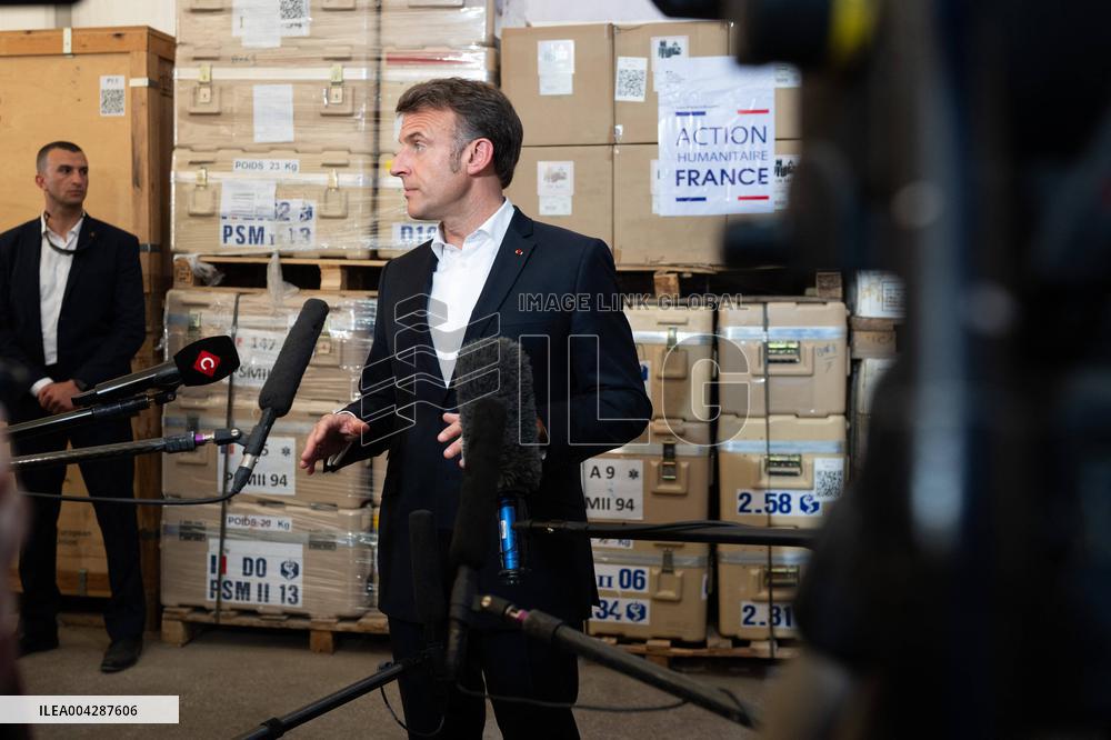 Presidents Macron And Sissi Visit To Red Crescent Logistics Center - El Arish