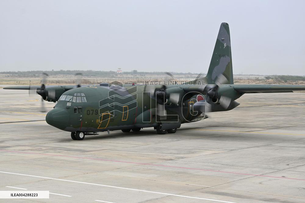 Japan transports medical equipment to quake-hit Myanmar