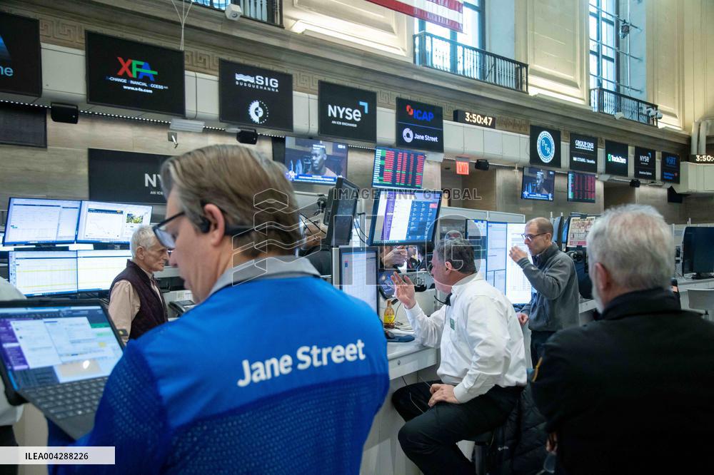 U.S.-NEW YORK-STOCKS-DROP