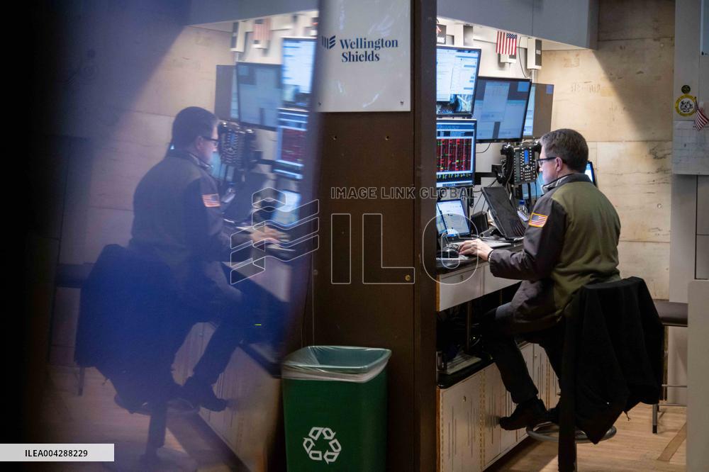 U.S.-NEW YORK-STOCKS-DROP