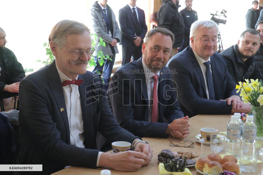 Ukrainian and Belgian FMs visit Baryshivka Lyceum in Kyiv region