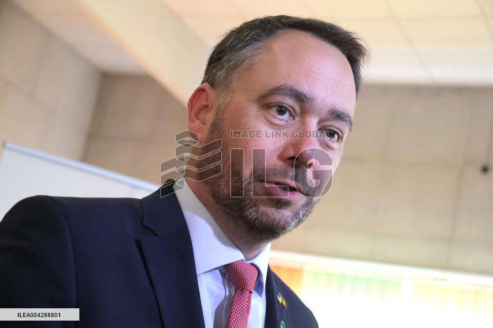 Ukrainian and Belgian FMs visit Baryshivka Lyceum in Kyiv region