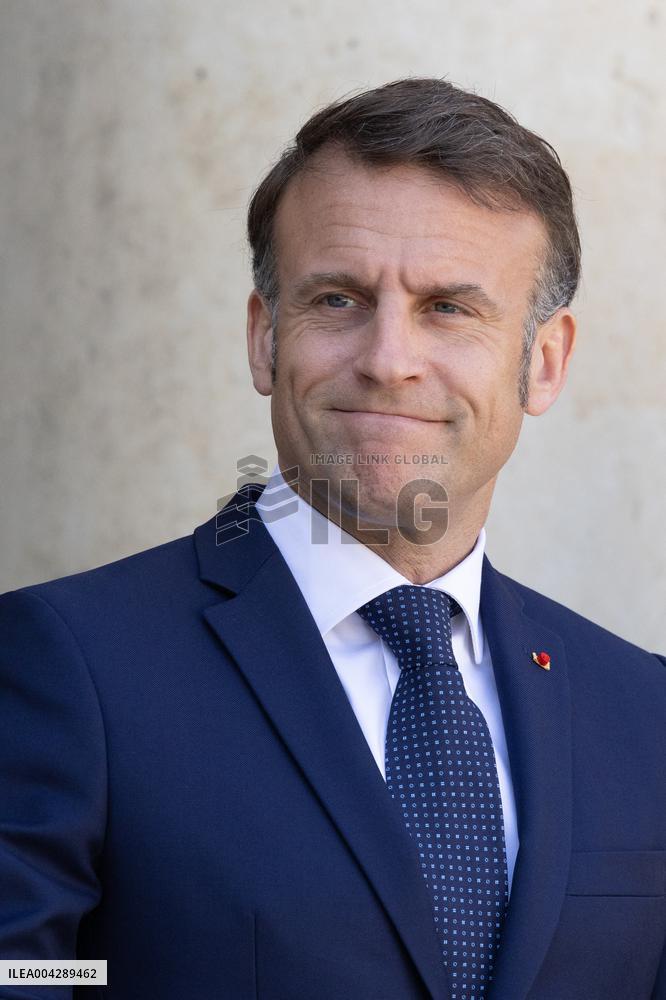 Emmanuel Macron welcomes Serbian President - Paris RL