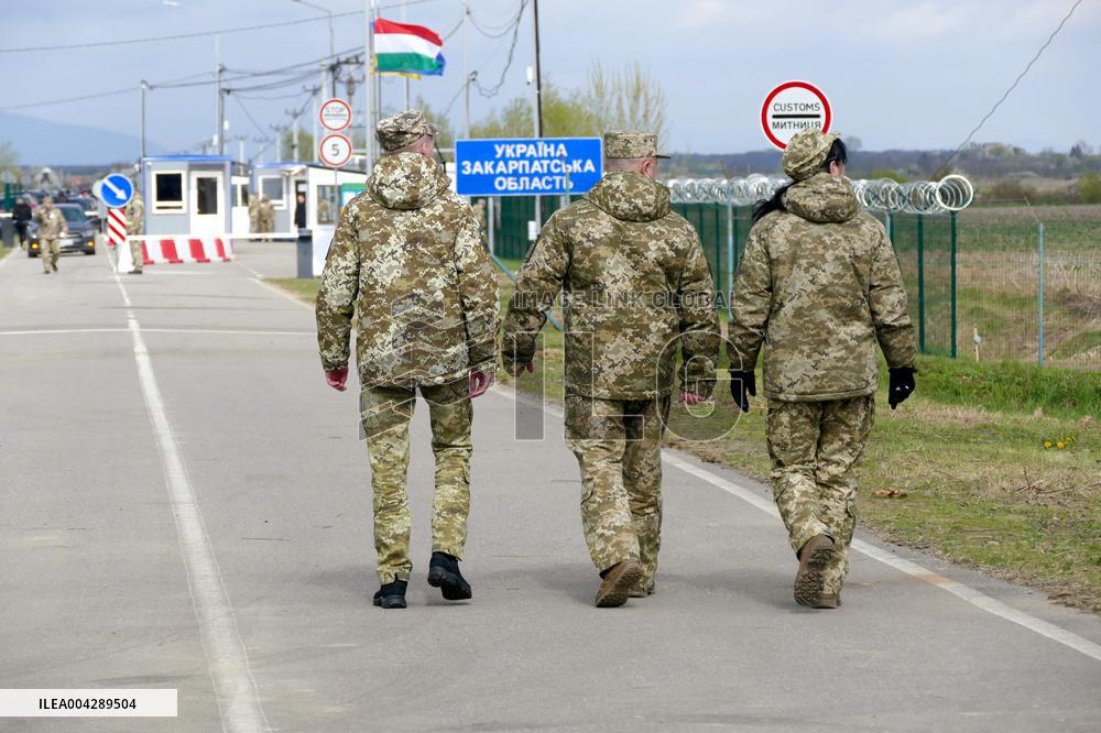 New checkpoint opened on Ukraine-Hungury border