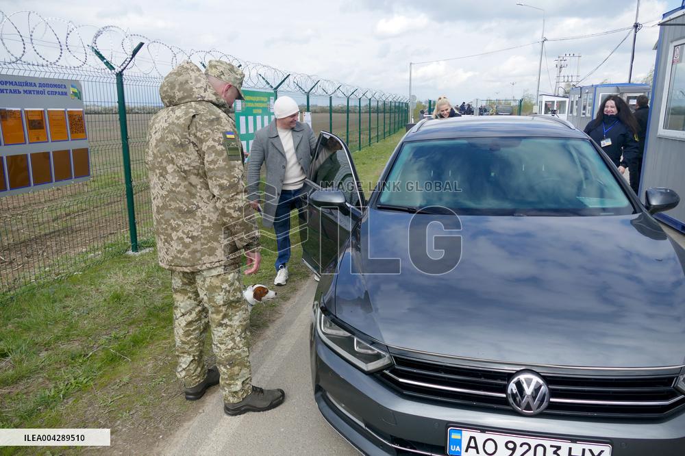 New checkpoint opened on Ukraine-Hungury border