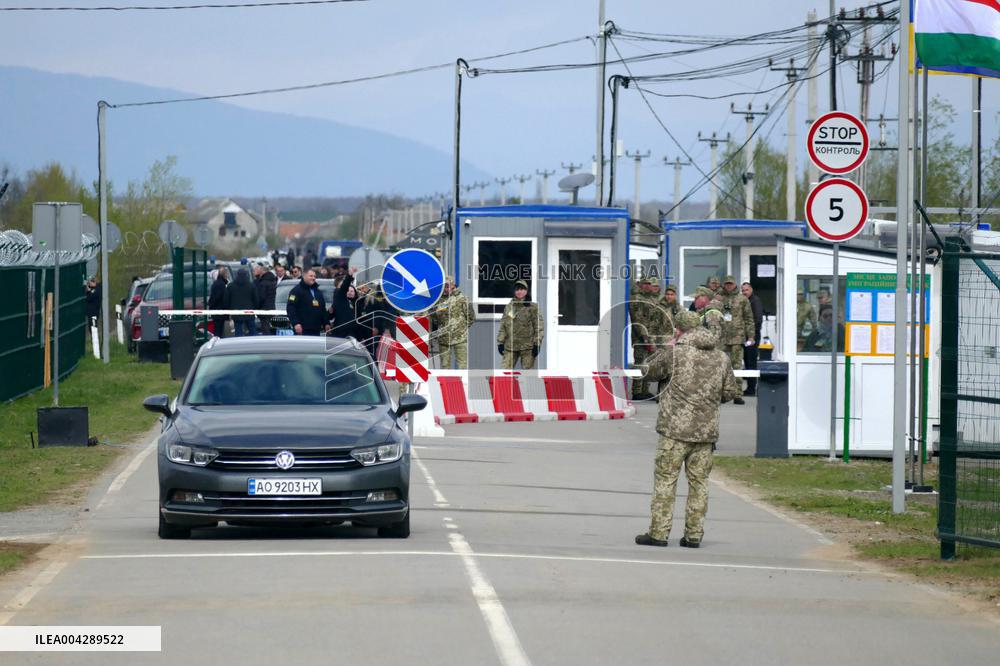 New checkpoint opened on Ukraine-Hungury border