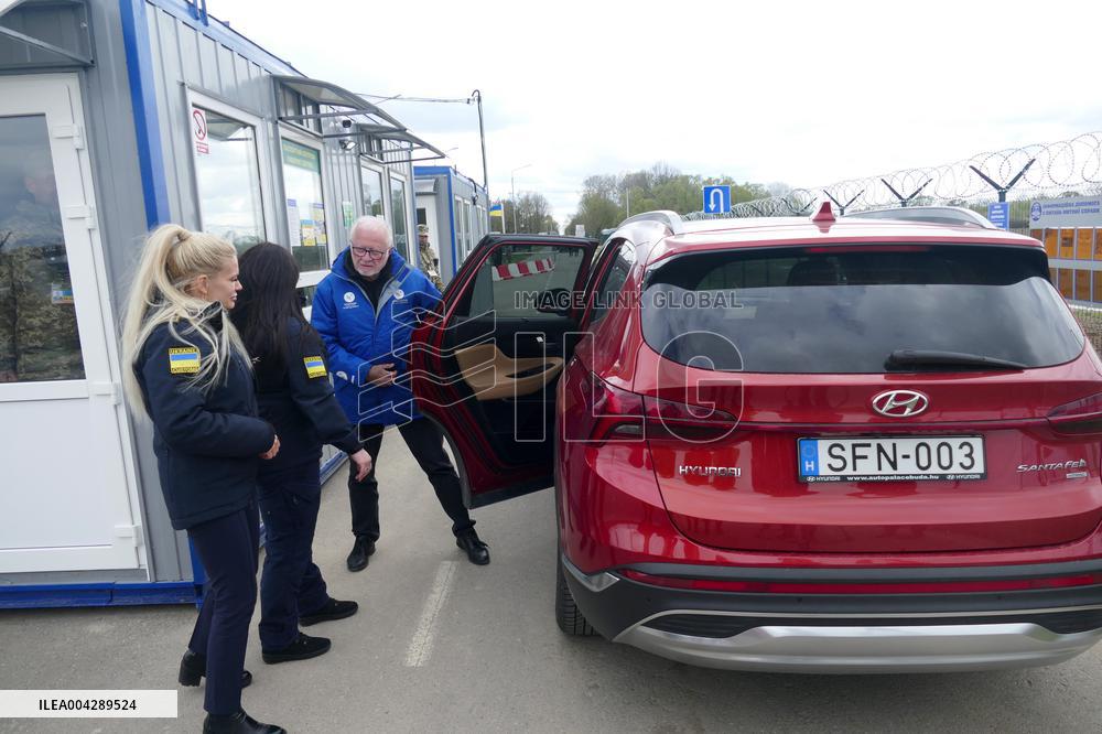 New checkpoint opened on Ukraine-Hungury border
