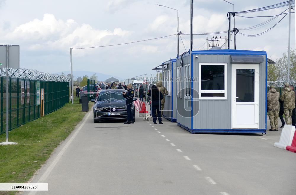 New checkpoint opened on Ukraine-Hungury border
