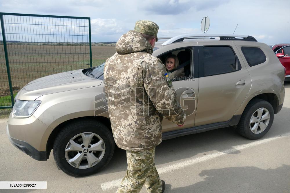 New checkpoint opened on Ukraine-Hungury border